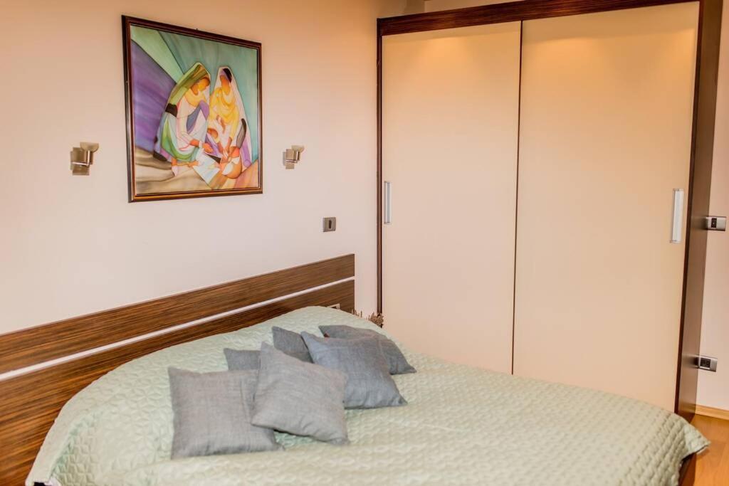 Sea View Apartment Next To Sea Garden And Beach Warna Exterior foto