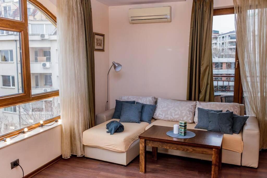 Sea View Apartment Next To Sea Garden And Beach Warna Exterior foto